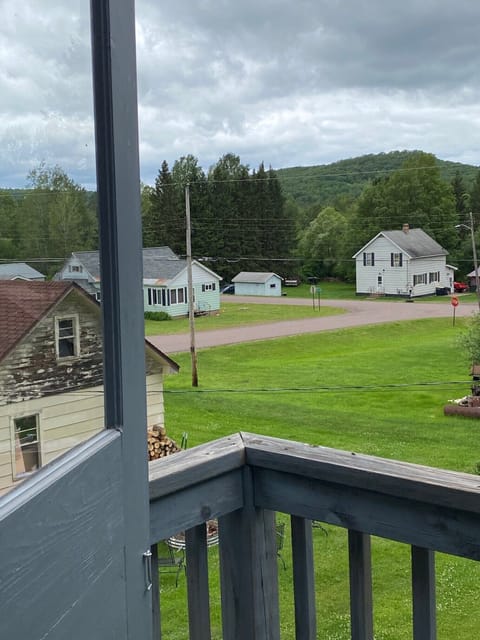 Balcony with view of the Bessemer bluffs