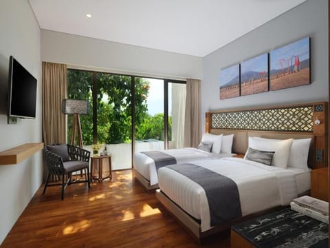 Minibar, in-room safe, desk, blackout drapes