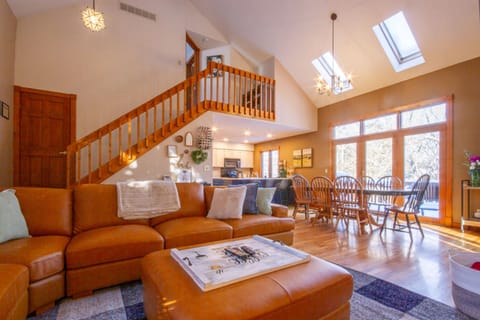 Hi!  Welcome to The Nest -- we hope you join us here for a relaxing Galena Getaway.