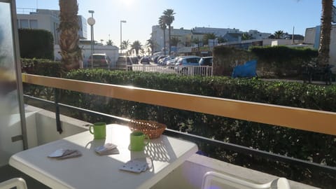 The cicales de mer residence is ideally located in the city center, close to beaches and shops, ideal for family holidays