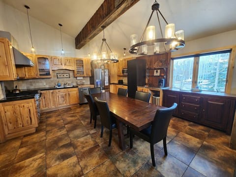 kitchen dining table