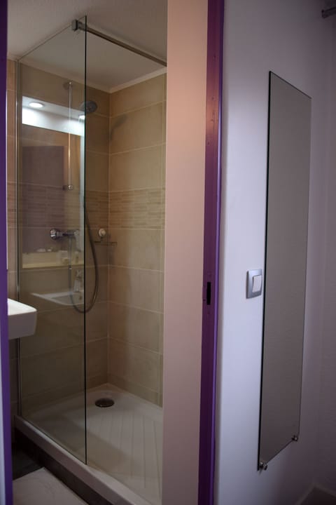 Free toiletries, hair dryer, towels, soap