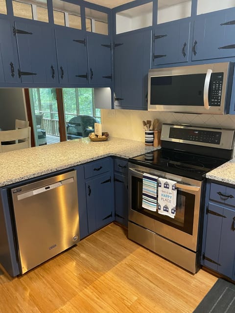 Updated Kitchen with stainless appliances 