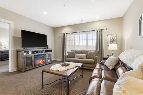 Family Room | Electric Fireplace | Smart TV