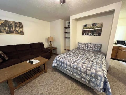 Bedroom, Sofa