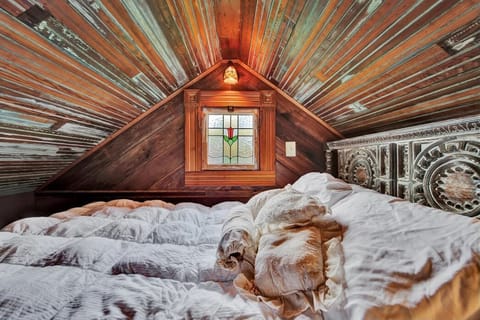 Standard Cottage, Ensuite (Victorian Tulip) | Interior