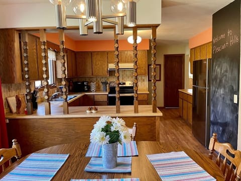 Dining Room with seating for 6