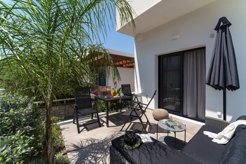 sitting area