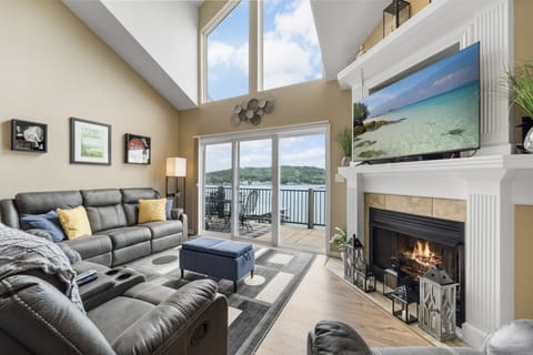 LAKEOZARKVACATION.COM