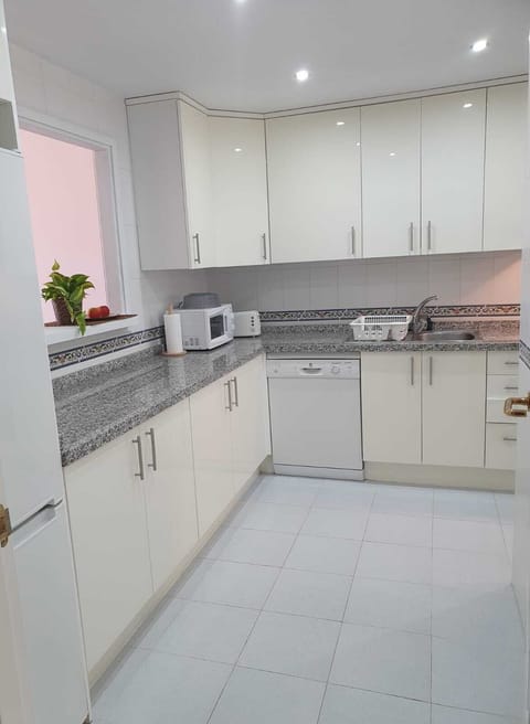 Microwave, toaster & coffee machine