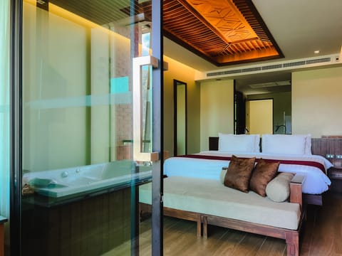 Premium Double with Jacuzzi | In-room safe, desk, free WiFi, bed sheets