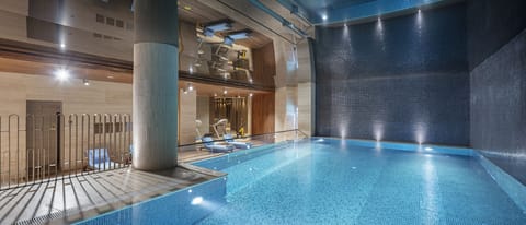 Couples treatment rooms, Turkish bath, hot stone massages