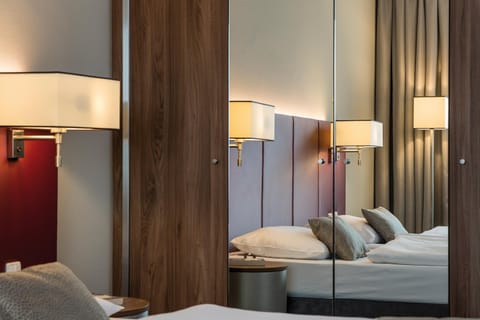 Superior Room | Hypo-allergenic bedding, minibar, in-room safe, desk