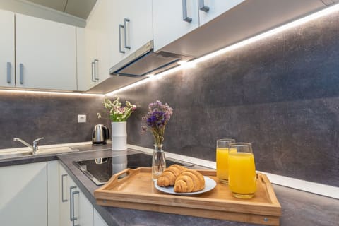 House | Private kitchen | Fridge, microwave, stovetop, espresso maker