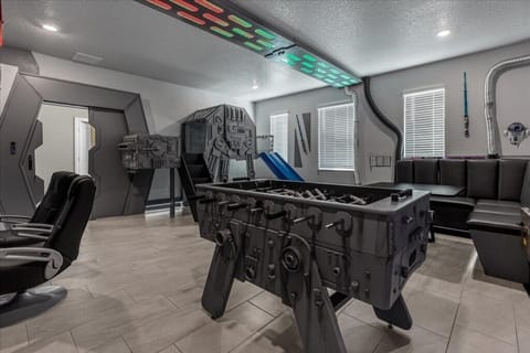 2877StanzaCourt(17)