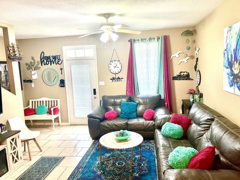 Living room and kitchen breakfast counter top