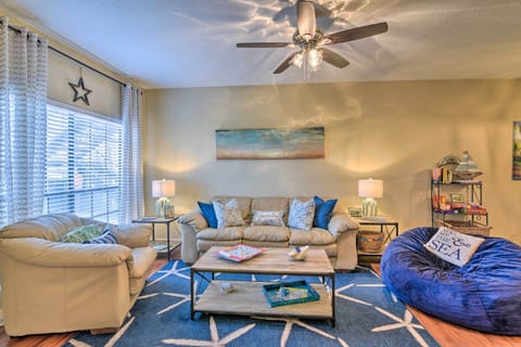 Galveston Vacation Rental Condo | 2BR | 2BA | 1,004 Sq Ft | No Steps Required