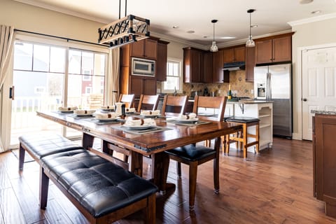 Fully stocked kitchen on the main level with quality appliances, gas stove.