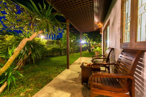 Family Cottage, 2 Bedrooms | Porch