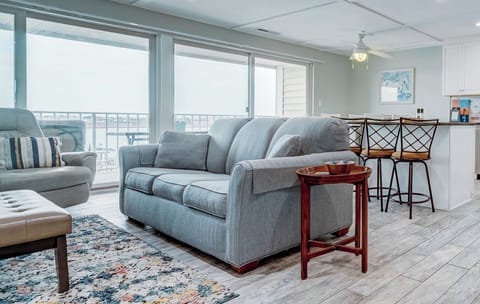 Bayside Pearl Living Room