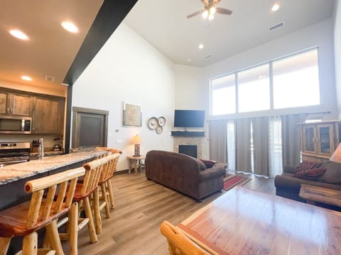 High ceilings and windows