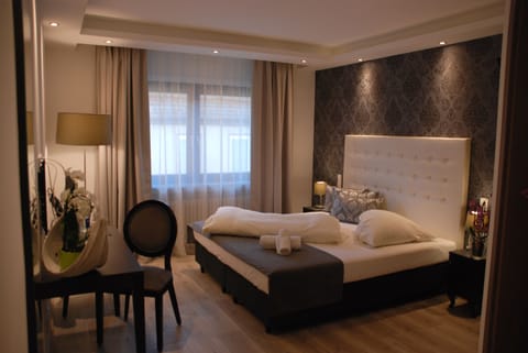 Standard Single Room, 1 Bedroom | In-room safe, desk, blackout drapes, cribs (free)