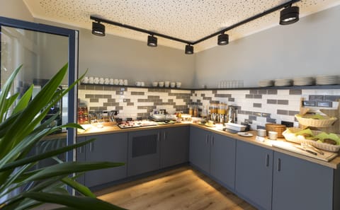 Daily buffet breakfast (EUR 15.00 per person)