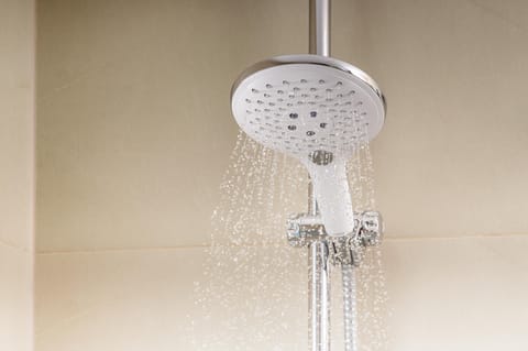 Superior Single Room | Minibar, in-room safe, desk, blackout drapes