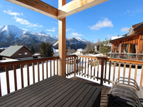 Chalet | Balcony