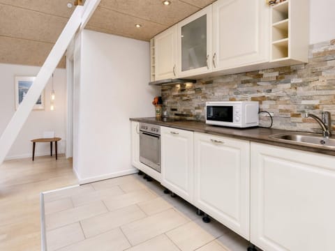 House | Private kitchen | Highchair
