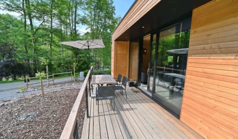 House | Outdoor dining