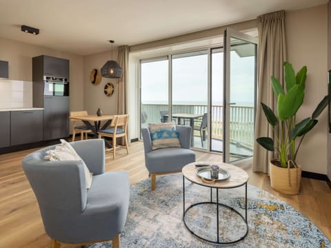 Apartment | Living room | TV