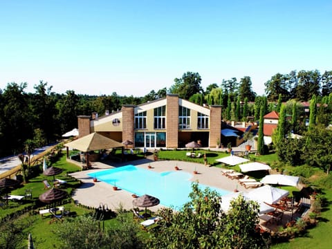 House | Pool | Outdoor pool