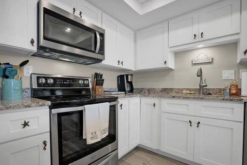 Perfect for cooking in and entertaining family.