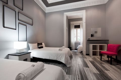 Quadruple Room | In-room safe, iron/ironing board, free WiFi