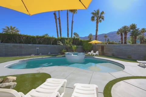 K0653 - Dreamville Palm Springs