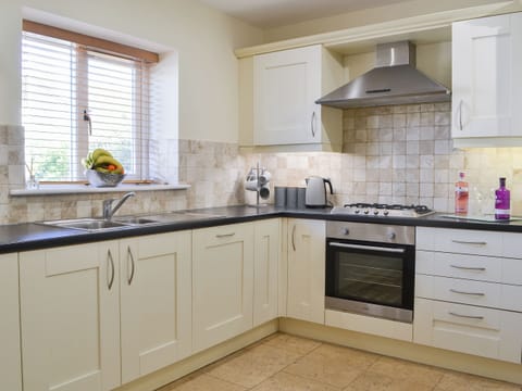 Kitchen | Newcombe Cottage, Flamborough