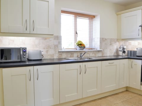 Kitchen | Newcombe Cottage, Flamborough