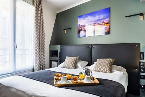 Premium bedding, minibar, in-room safe, blackout drapes