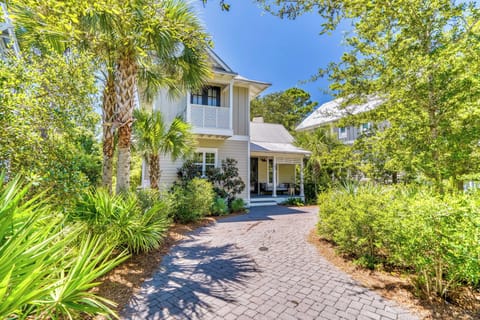 Welcome to 'Hammock By the Sea' in Seagrove Beach!