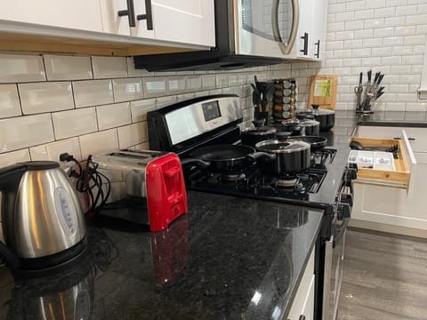 Fully equipped kitchen