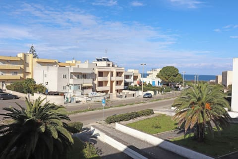 House, 1 Bedroom, Balcony, City View | Exterior