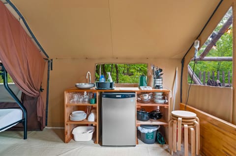 Family Tent | Individually furnished, bed sheets