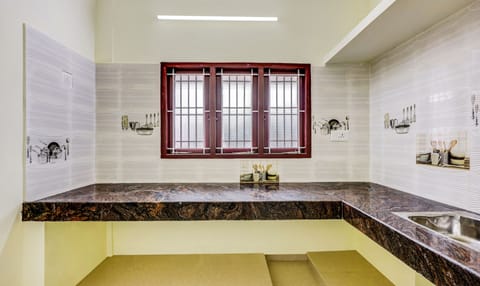 Deluxe Room | Private kitchenette
