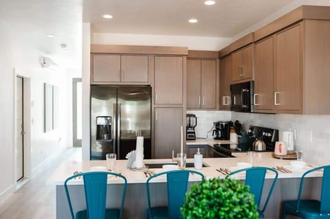 Kitchen with bar seating