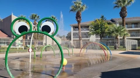 Splash pad to enjoy at Las Palmas