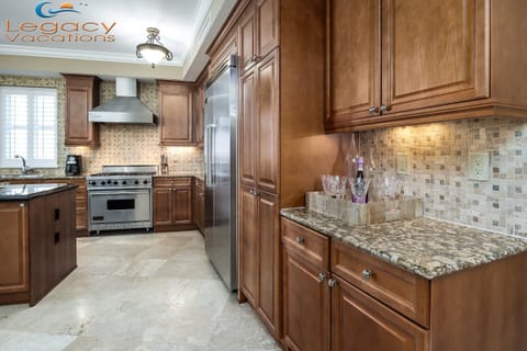 Bella Riva #209 Kitchen