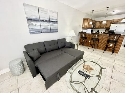 Living Room w/ Sofa Bed