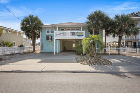 The Tarheel is located on the oceanfront and offers spectacular views.