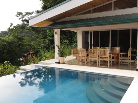 Beautiful entertaining area!